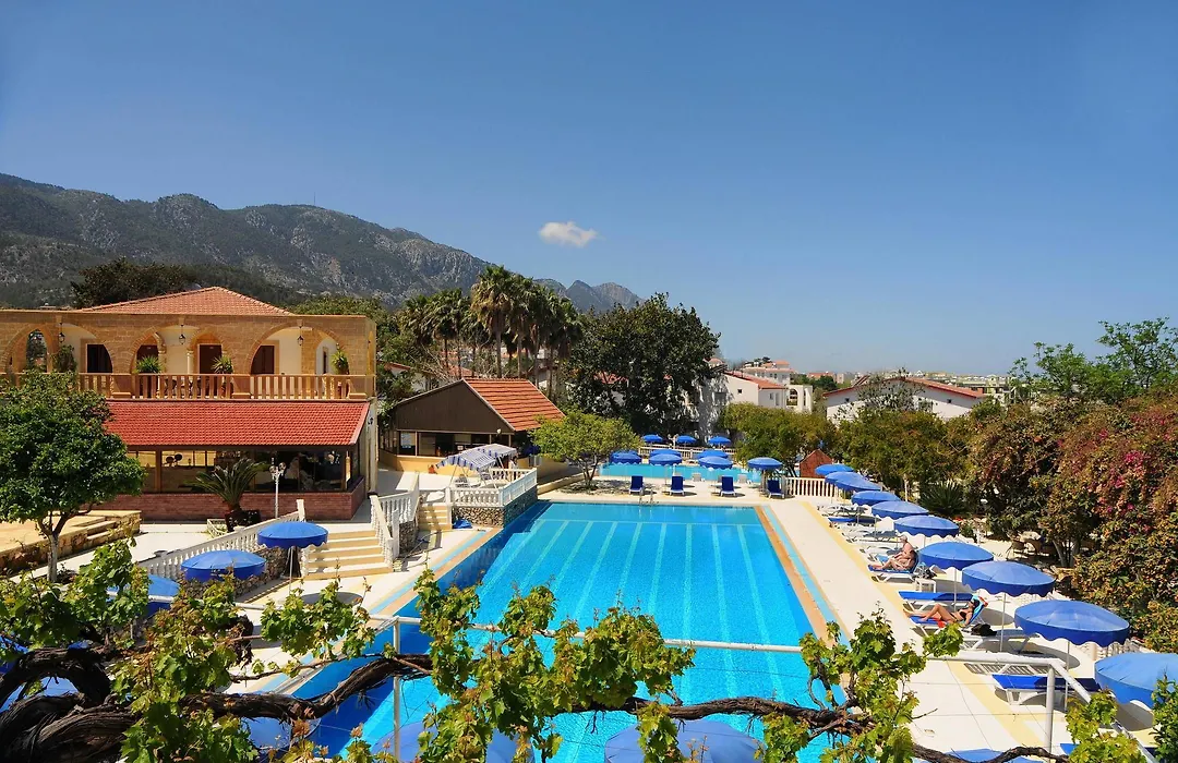 Riverside Garden Resort-1