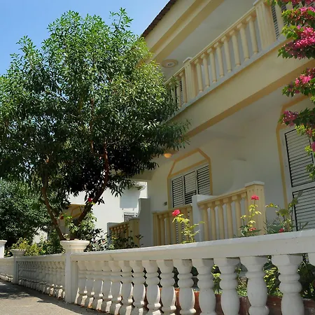 Riverside Garden Resort-2